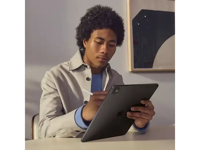Apple iPad Pro 11 M5 2025 Space Black 3.webp